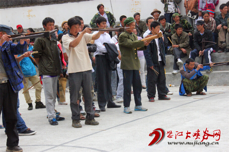 民族风情绽放“仙女节”