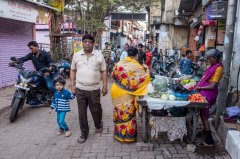 印度孟买人口_实拍印度孟买城中村：