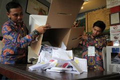 印度尼西亚人口数_1.93亿选民投票全靠