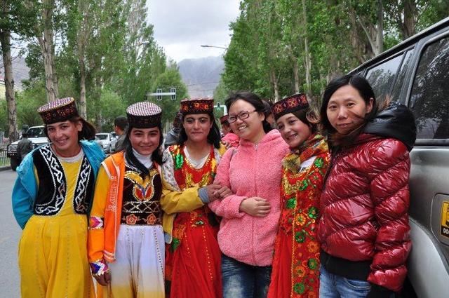 塔吉克族人口_中国唯一的白种人少数民族：塔吉克族,是中国边疆守卫者！(2)