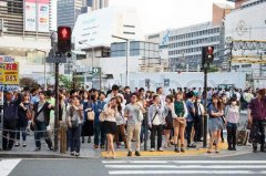 人口拥挤英语_双语阅读：东京太拥挤