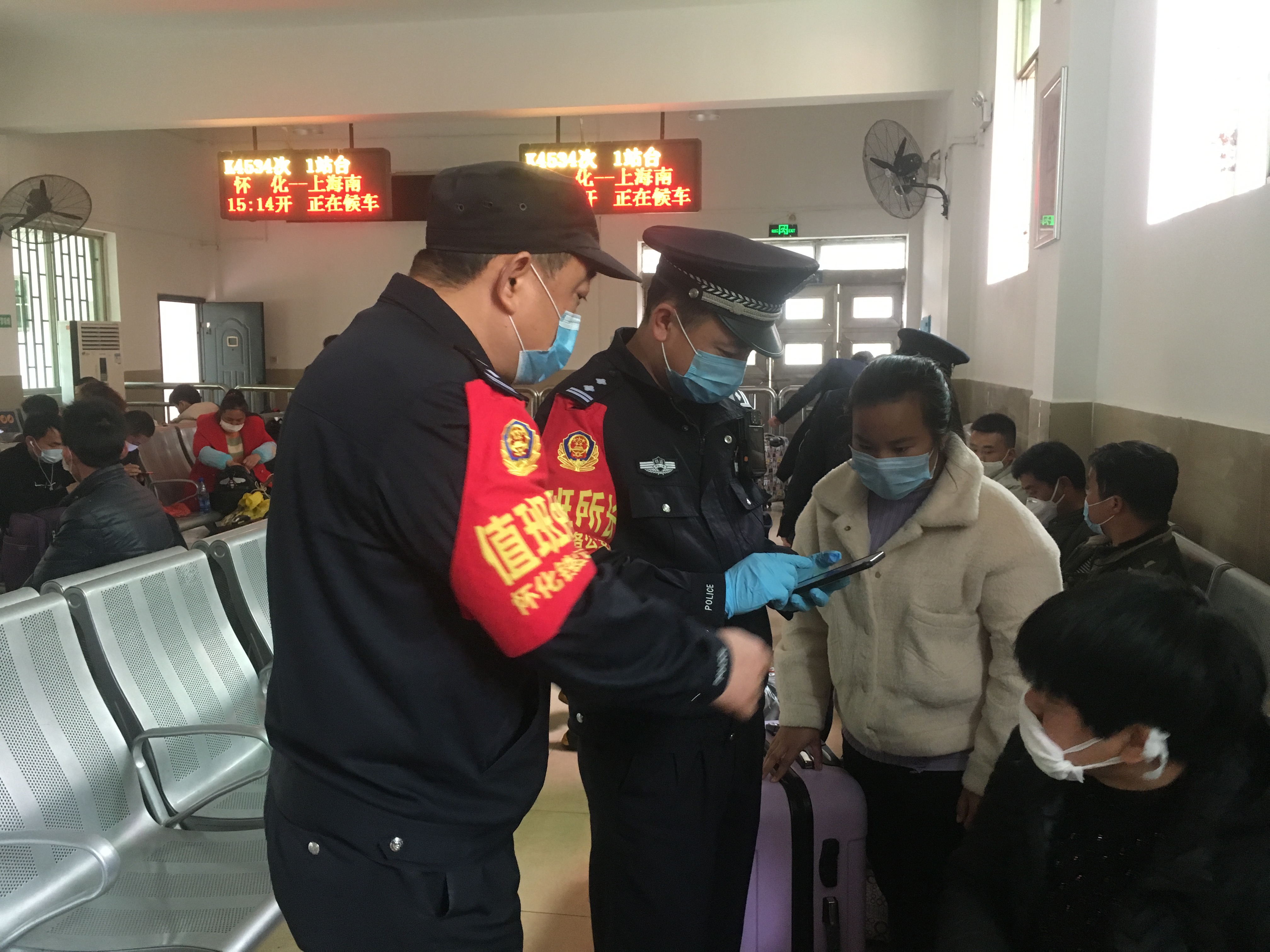 怀化人口_怀化“点对点”接滞留武汉人员返乡返岗