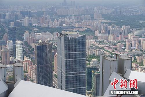 人口机械增长率_统计局：70年来中国常住人口城镇化率提高48.94个百分点