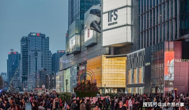 我国的人口_中国面积最大的镇,相当于3个北京,常住人口却不到5000人!(2)