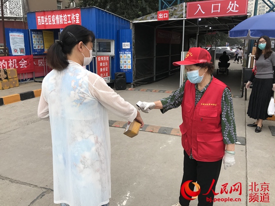 北京外来人口_被“孤立”的北京六环:422万外来人口,集中在城乡的灰色地带