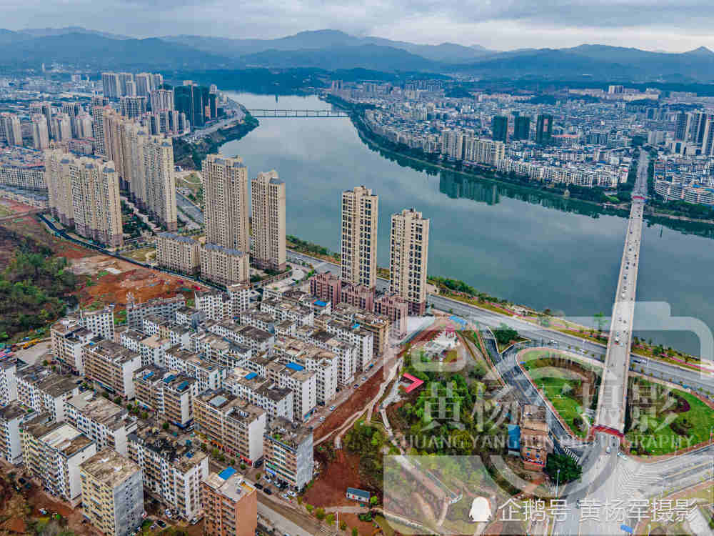 人口总量_蔡昉:2025年中国人口总量或达峰值以后就是负增长